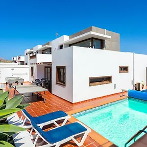 villa-julianne-carmen-4.puertodelcarmen-hotels.org/